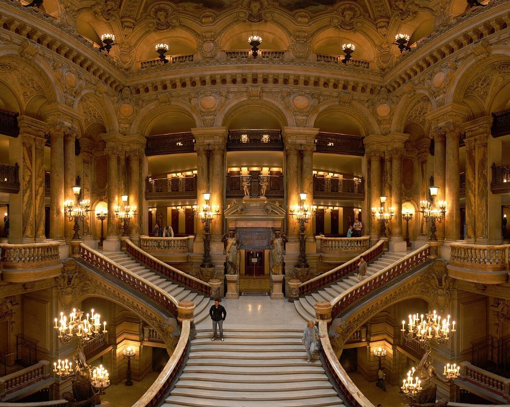 Gram Escalera, Ópera Garnier