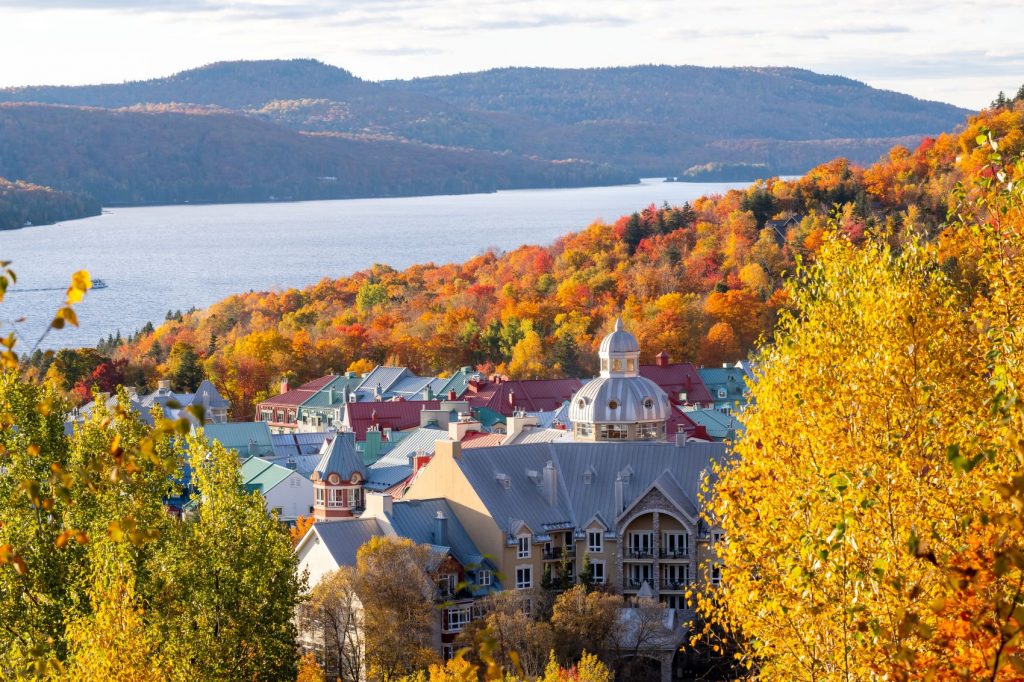 Un viaje a Mont-Tremblant: donde la montaña se viste de otoño