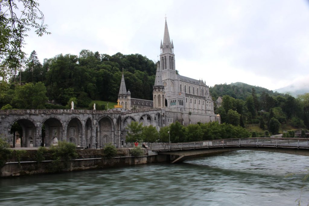 La quietud que la fe nos regala en la ciudad de Lourdes