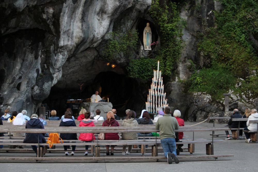 Uno de los tantos lugares de culto en la ciudad de Lourdes, al sur de Francia.