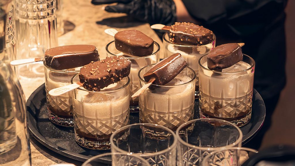 Descubre las nuevas paletas Häagen-Dazs mini, el tamaño perfecto para el antojo del día.