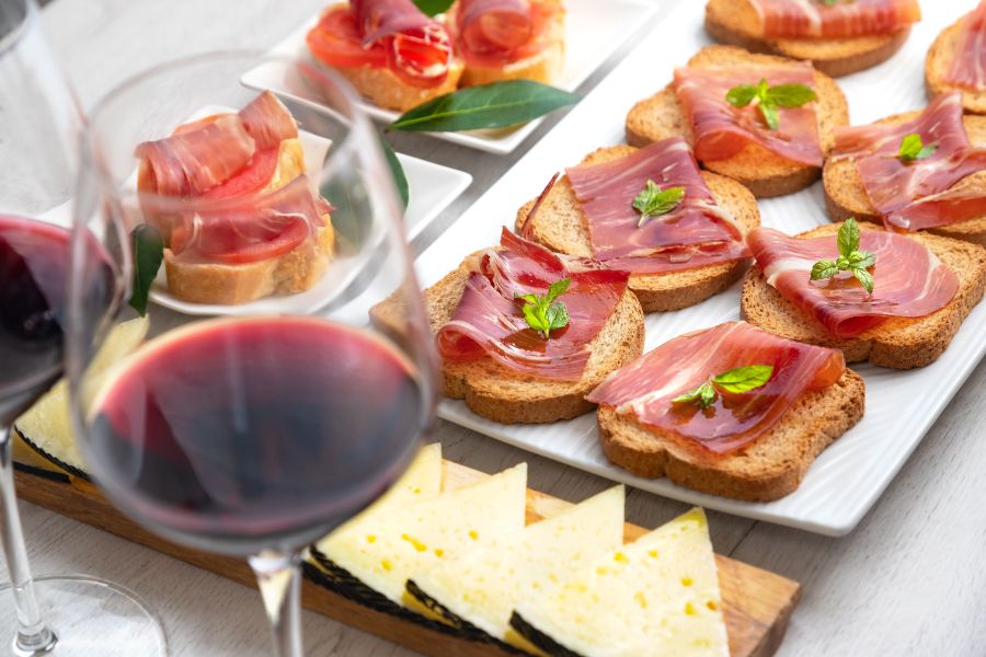 tapas y vino Eat Spain Drink Spain