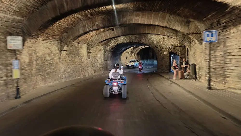 Anímate a dar un paseo en cuatrimoto y recorre los túneles de Guanajuato Capital.