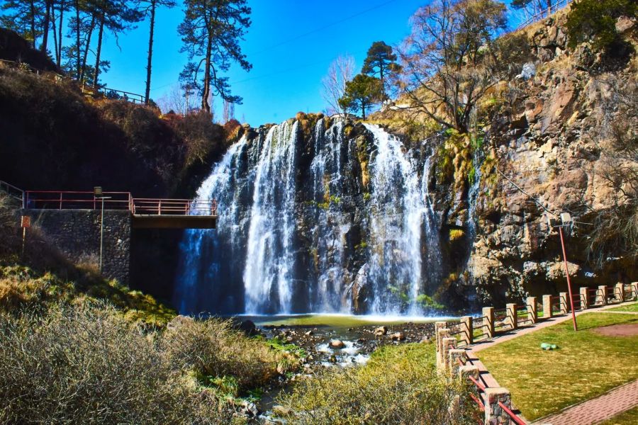guaochi pueblo magico de chihuahua cascada