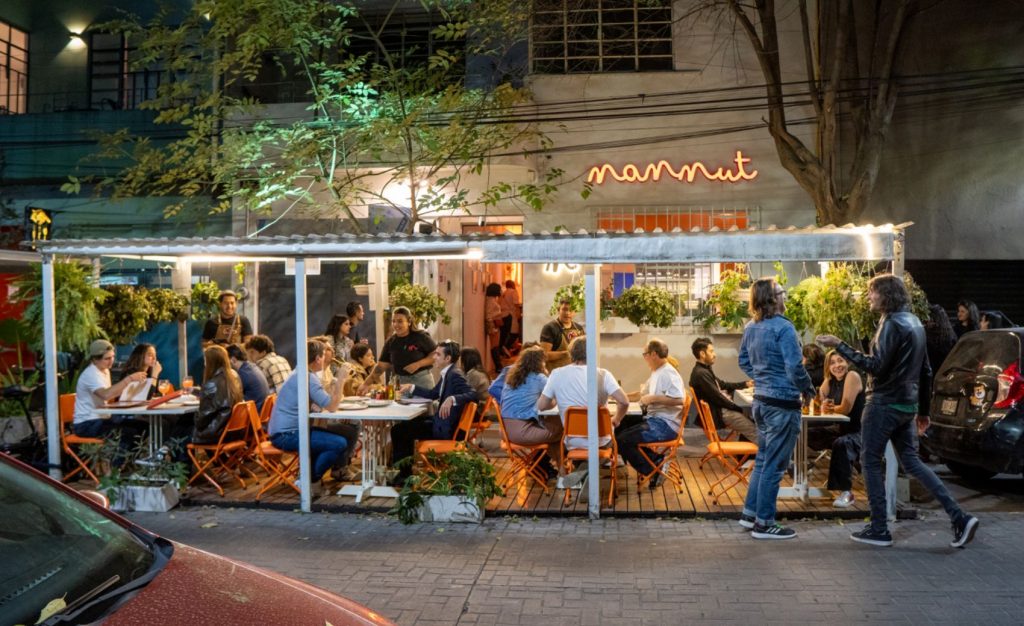 Terraza Mammut Pizza CDMX (Oxford 21) beats