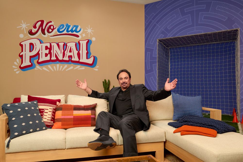 Con Airbnb y Hugo Sánchez vivirás una experiencia futbolística en el Estadio Ciudad  de México