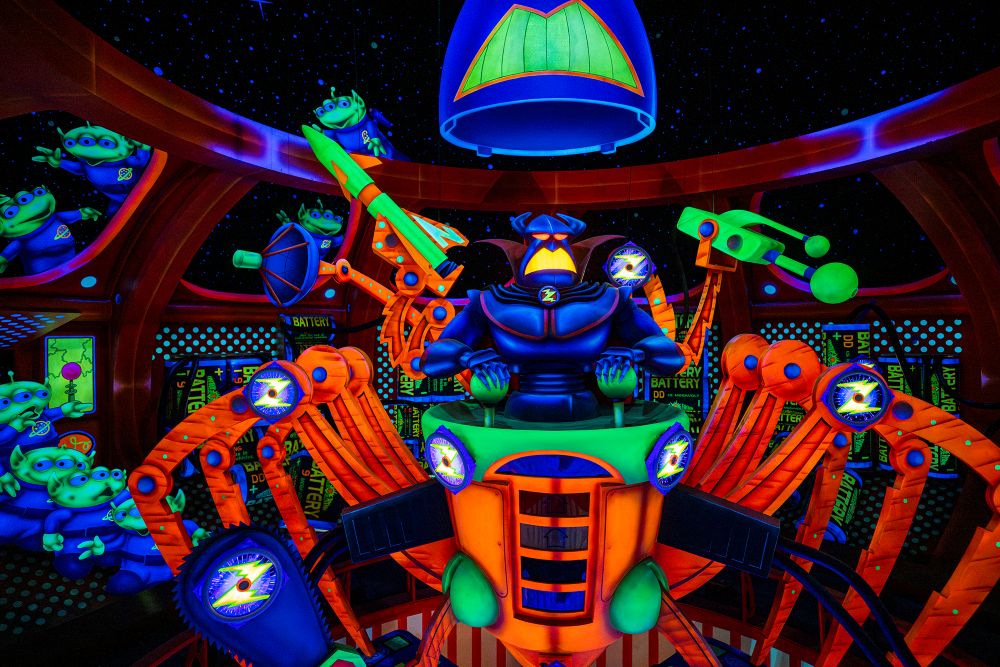 Buzz Lightyears Space Ranger Spin - Disney World