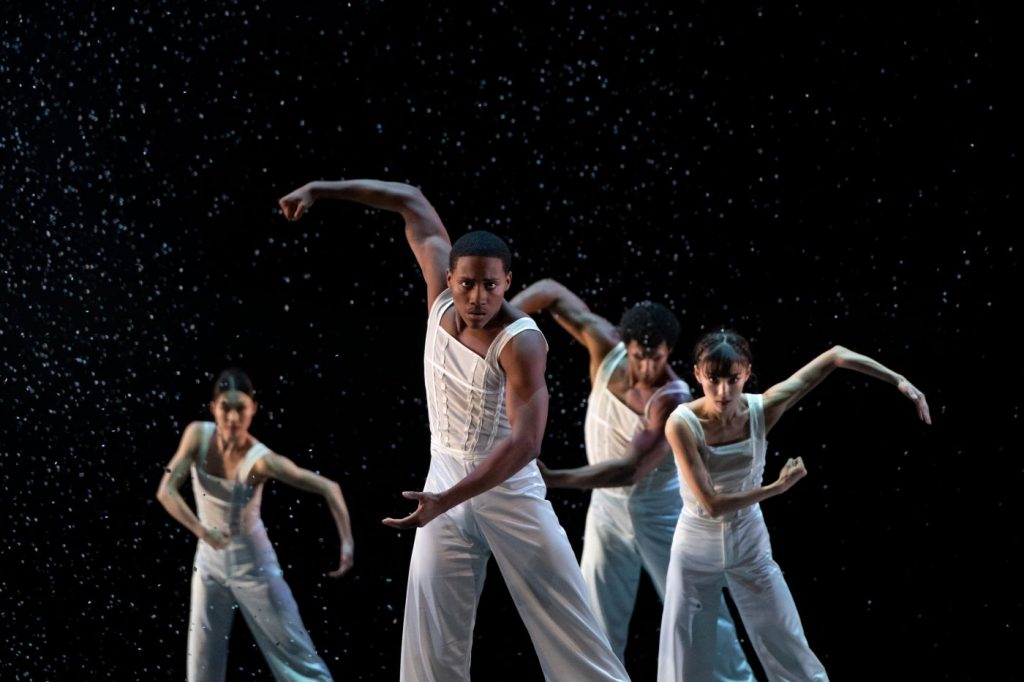 5271346ed sisu Theater Center