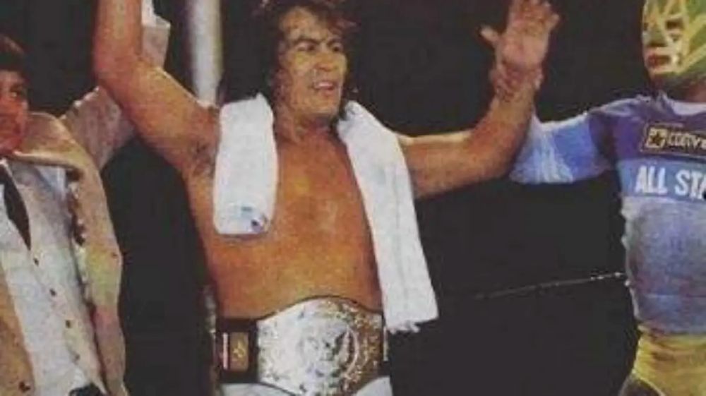 El Perro Aguayo