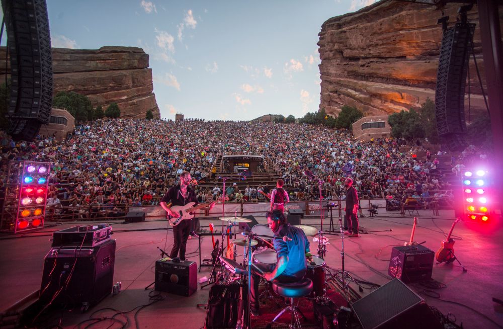 Red Rocks Amphitheatre ha sido el espacio perfecto para conciertos que logran una atmósfera casi casi irreal.
Foto de Randolph Winner Bailiff