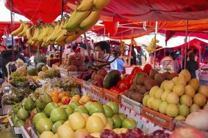 Los Tianguis sobre ruedas surgieron como un programa en 1969 para beneficiar la economía de los productores y consumidores.