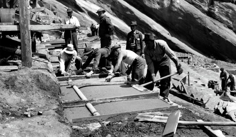 Construcción de Red Rocks Amphitheatre.
