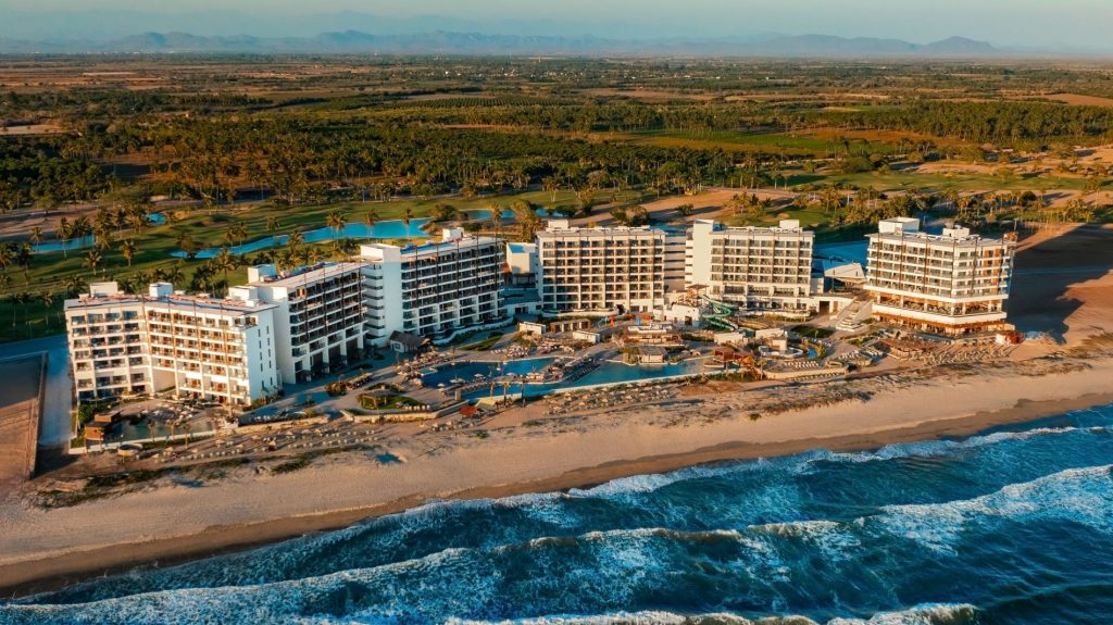ivir la experiencia en Dreams Estrella del Mar Mazatlán Golf & Spa Resort transforma cualquier perspectiva previa sobre el descanso.