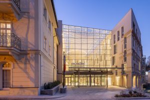 Swissôtel Mariánské Lázně: Un puente de cristal entre el pasado y el presente, en República Checa