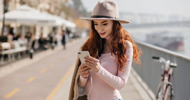 Olvida quedarte sin internet en tu próxima travesía. Viajar con eSIM te salvará en todo momento y nunca perderás conectividad.