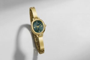 El estilo también se porta en la muñeca con los accesorios de Guess Watches.