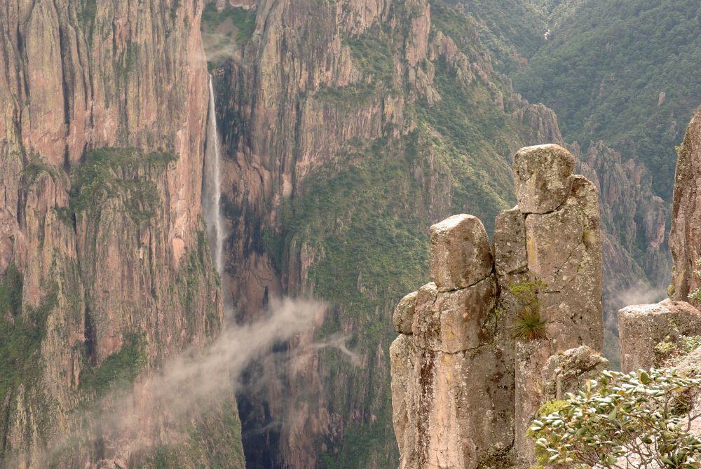 CASCADA DE BASASEACHI