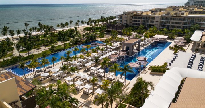Royalton Riviera Cancún, un resort All Inclusive, donde vivirás una experiencias inolvidable, gracias a la atención personalizada.