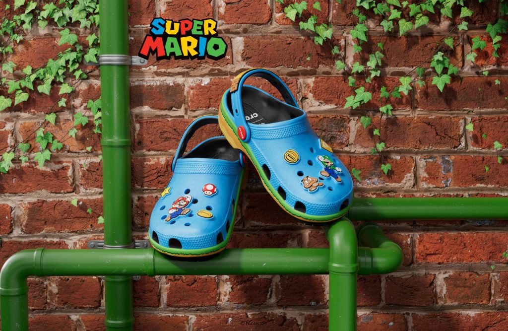 Super Mario Bros Crocs (1)