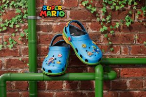 Super Mario Bros Crocs (1)