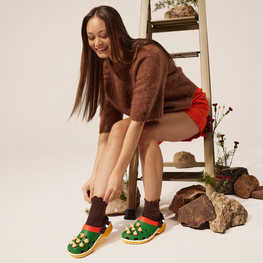 Super Mario Bros Crocs (4)