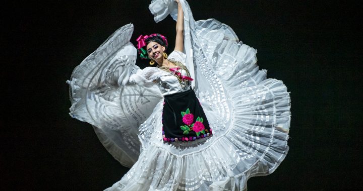 Balle Folklórico de Amalia Hernandez 54 del Festival Internacional Cervantino