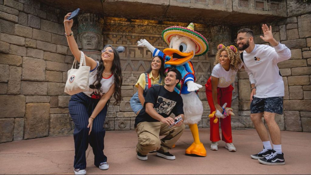 Walt Disney World Resort en Florida celebra Hispanic & Latin American Heritage Month con “Together We Are Magia.