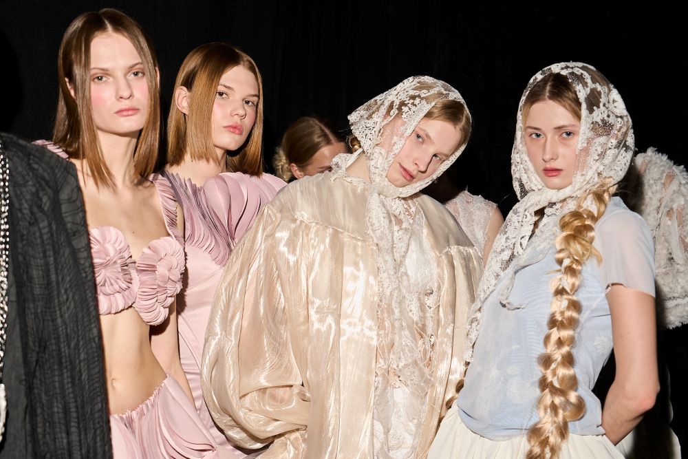 Sergey Sysoev Fashion School in Kosygin University at Moscow Fashion Week cortometrajes