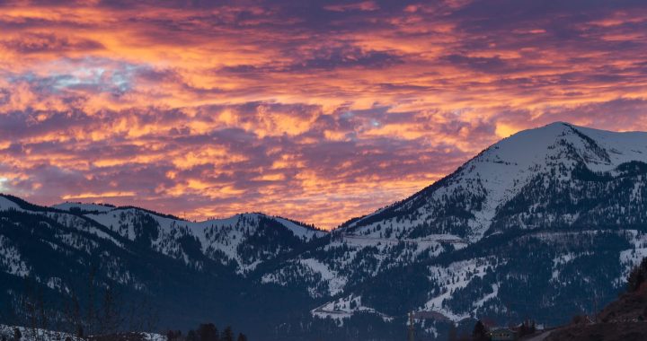 Sunset-over-the-Pass Jackson Hole