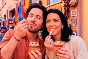 Helados Holanda trae dos nuevos sabores Cajeta y Mazapán, perfectos para que hagas una pausa, o para la sobremesa.