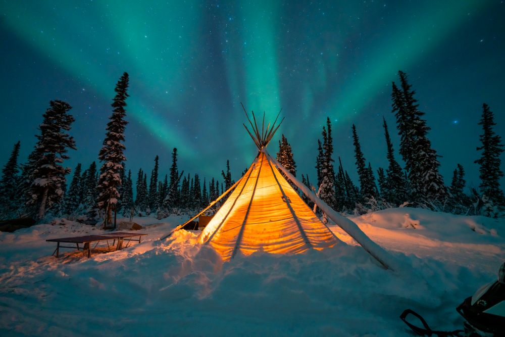 Jad Davenport_Inuvik_Aurora Teepee territorios del noroeste