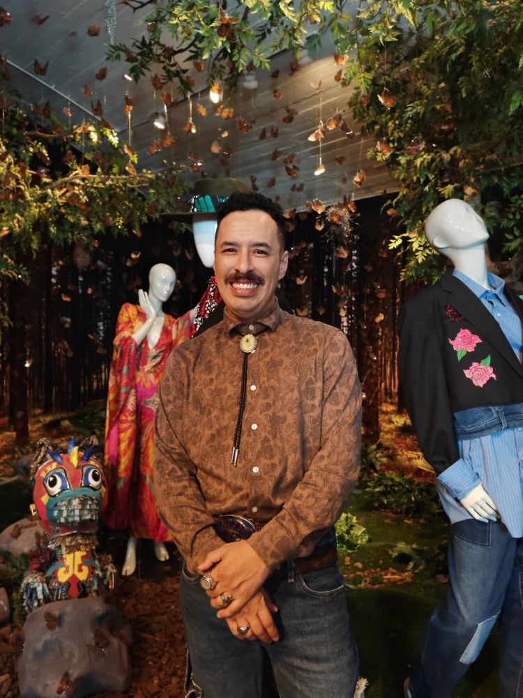 Mario Galaviz Quiroga Golden Lola moda upcycling La Aurora SMA (1)