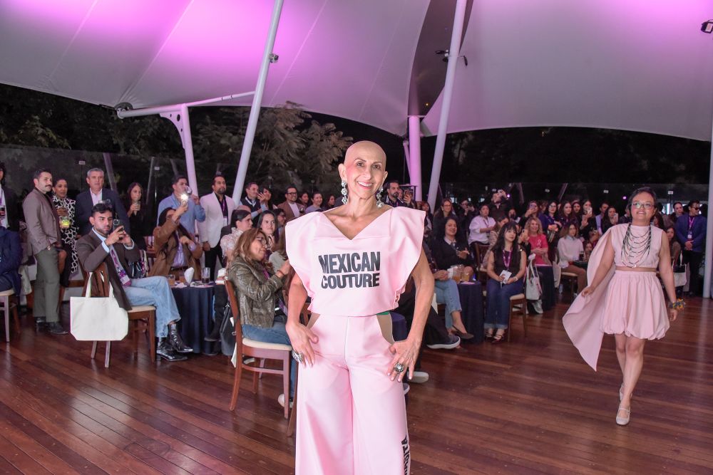 PINK RUNWAY (4)