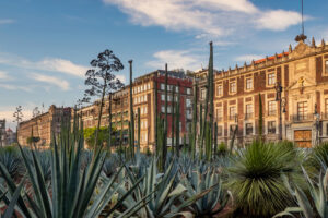 zocalo-fachada- central hoteles