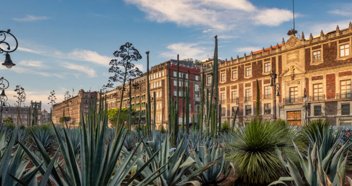 zocalo-fachada- central hoteles